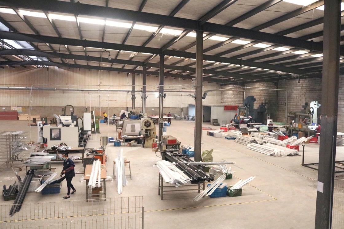 Color de bronce 30m m de los muebles del OEM de la astilla de aluminio de las manijas para el cajón