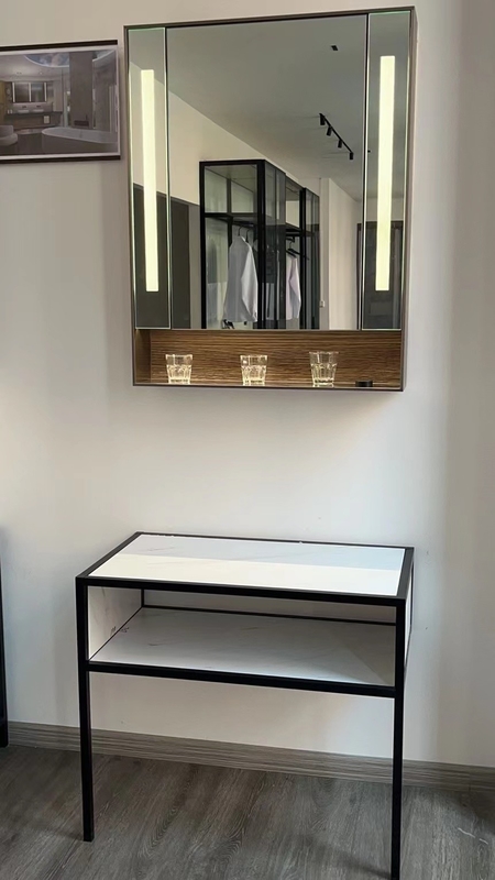 Suministro de fábrica Combinación de madera de aluminio Armario de espejos inteligentes Conmutador táctil ajustable con desembarazador LED