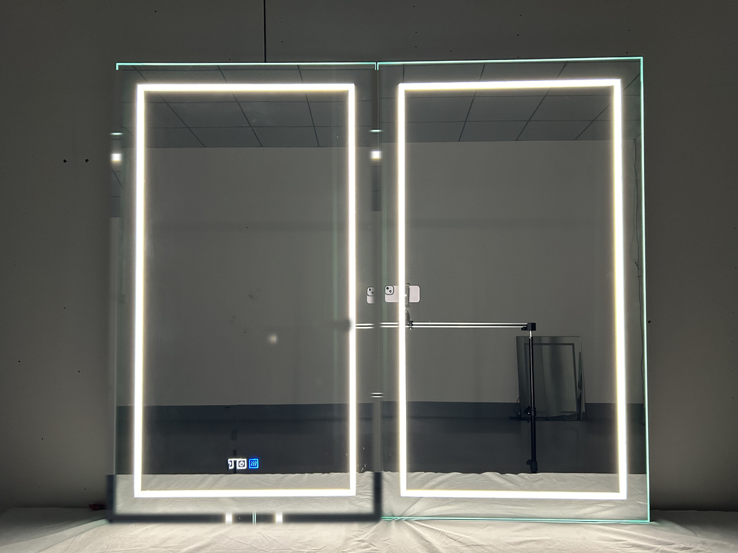 Fabrica al por mayor Elegante gabinete Ducha Gran espejo iluminado Baño Smart LED Espejo gabinete Aluminio Espejo