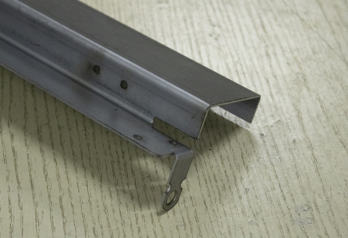 Hojas de metal de la chimenea de la puerta de aluminio de ajuste de muebles personalizados para casas modernas