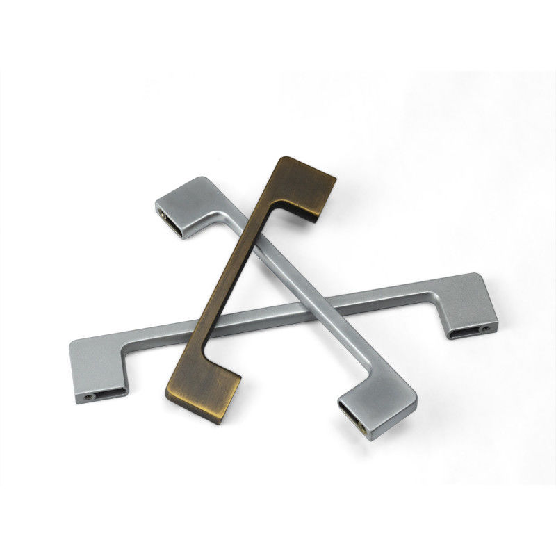 96 mm de aleación de zinc cuadrado T Bar Puertas de plata para el gabinete de cocina